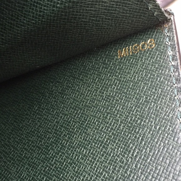 🎉🎊[HOST PICKED]Louis Vuitton Briefcase[5/11]🎊🎉 - Picture 7 of 8